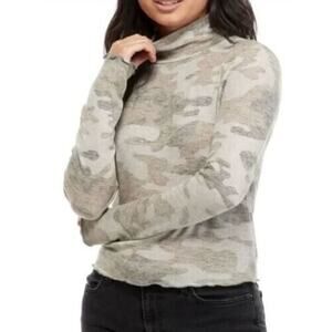 Love,Fire Womens Lettuce Edge Mock Neck Long Sleeve Top In Grape Leaf Camo Large